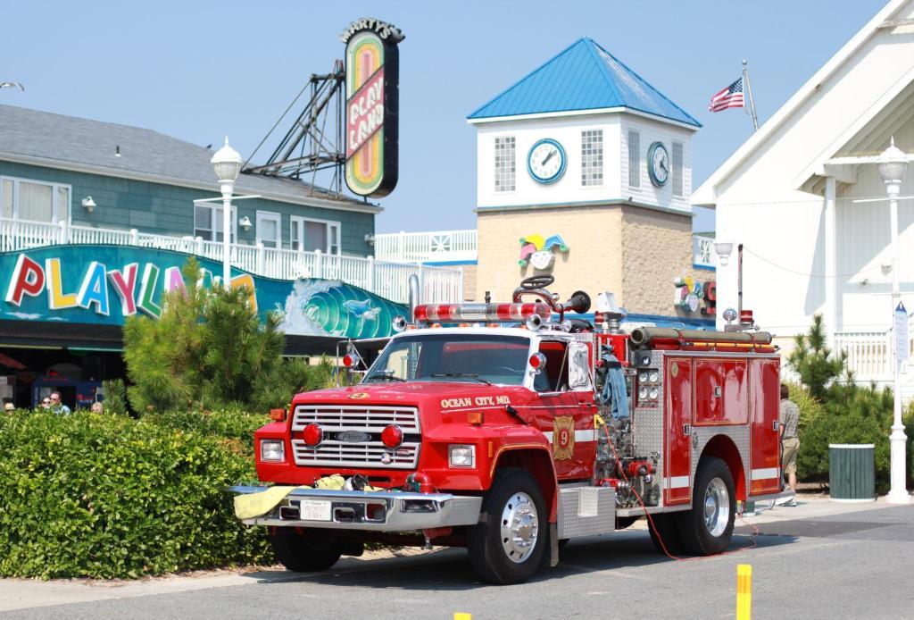 Seabonay Oceanfront Motel Ocean City Room photo